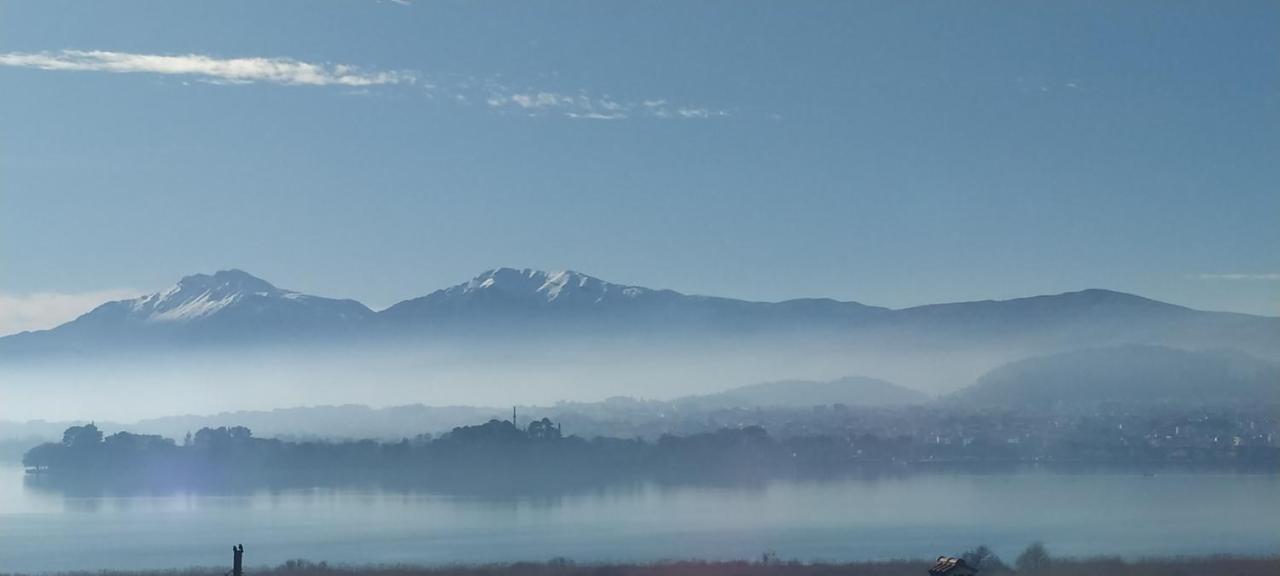 Montana Lake View Janina Zewnętrze zdjęcie